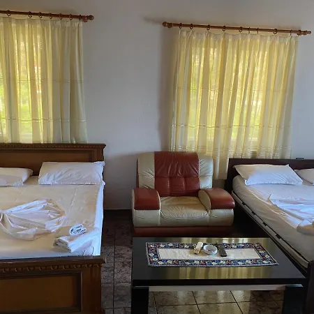 Hotel Aragosta Shengjin Sakes