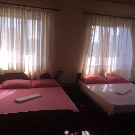 Hotel Aragosta Shengjin 3*
